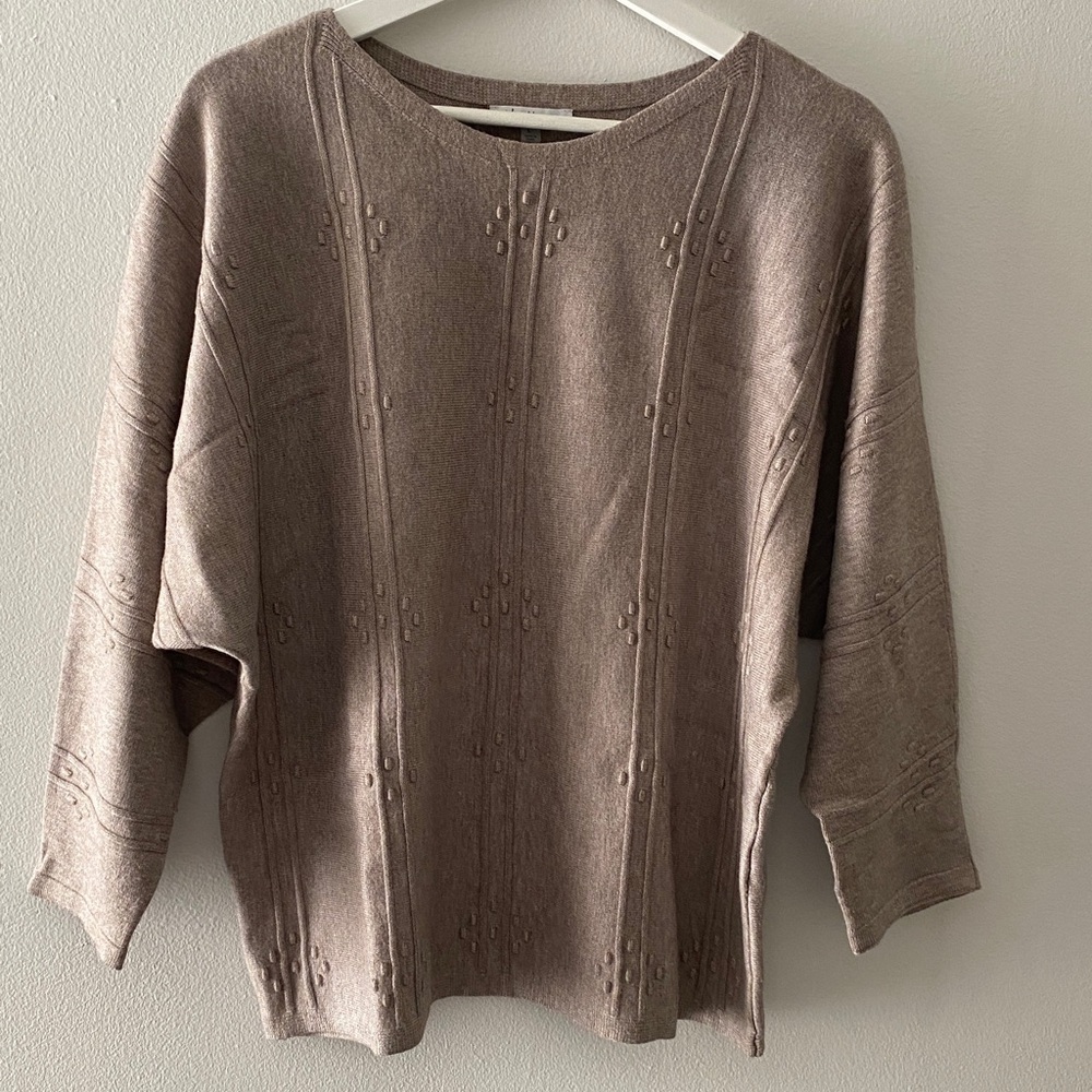 Vila Milano Women's Beige Crew Neck Sweater 3/4 Sleeve Size L